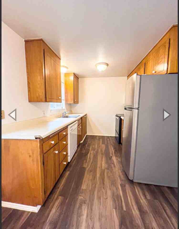 55 1st Ave Nw - Photo 4 of 11