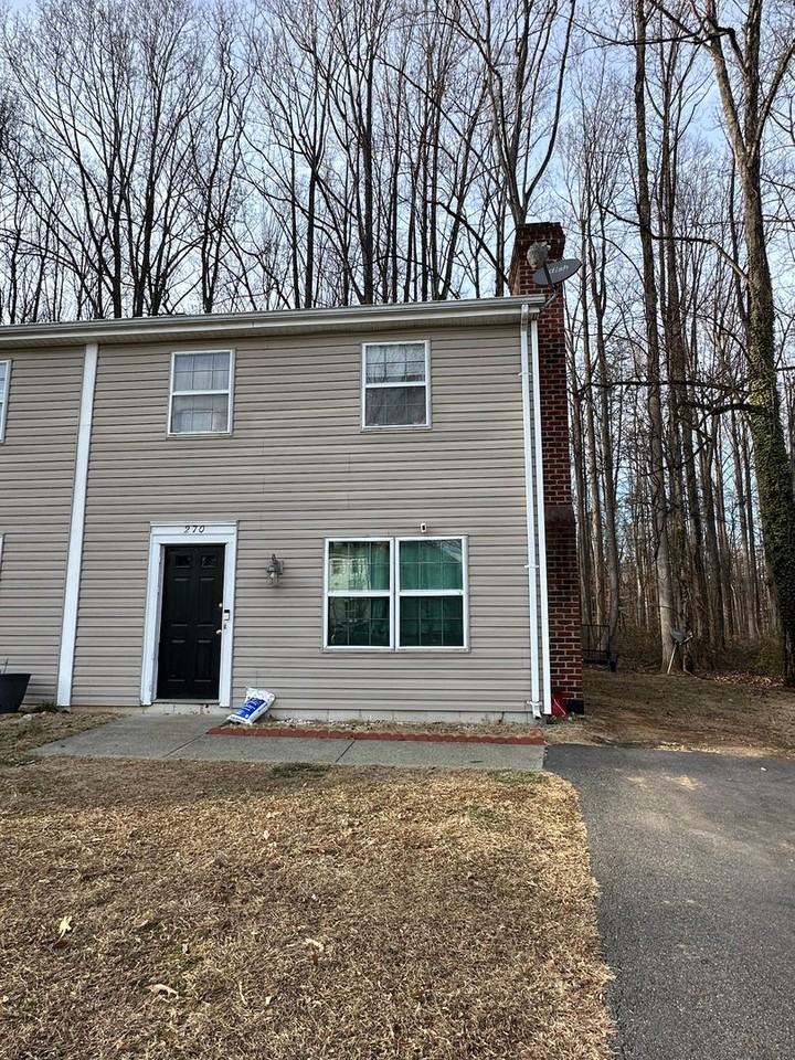 270 Albert Ct - Photo 2 of 10