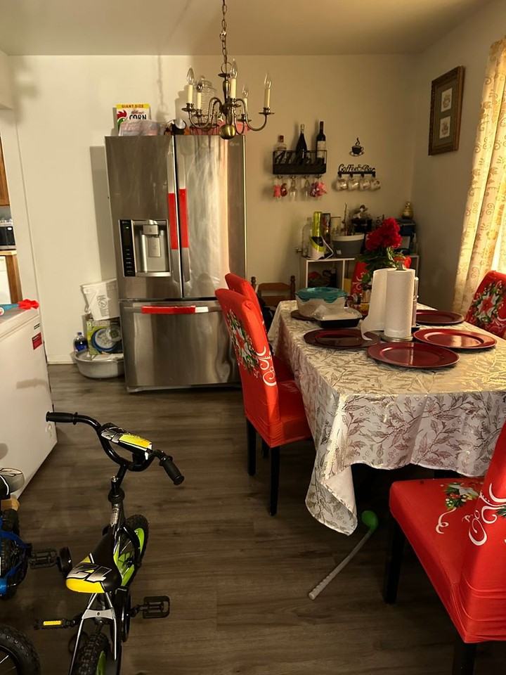 270 Albert Ct - Photo 5 of 10