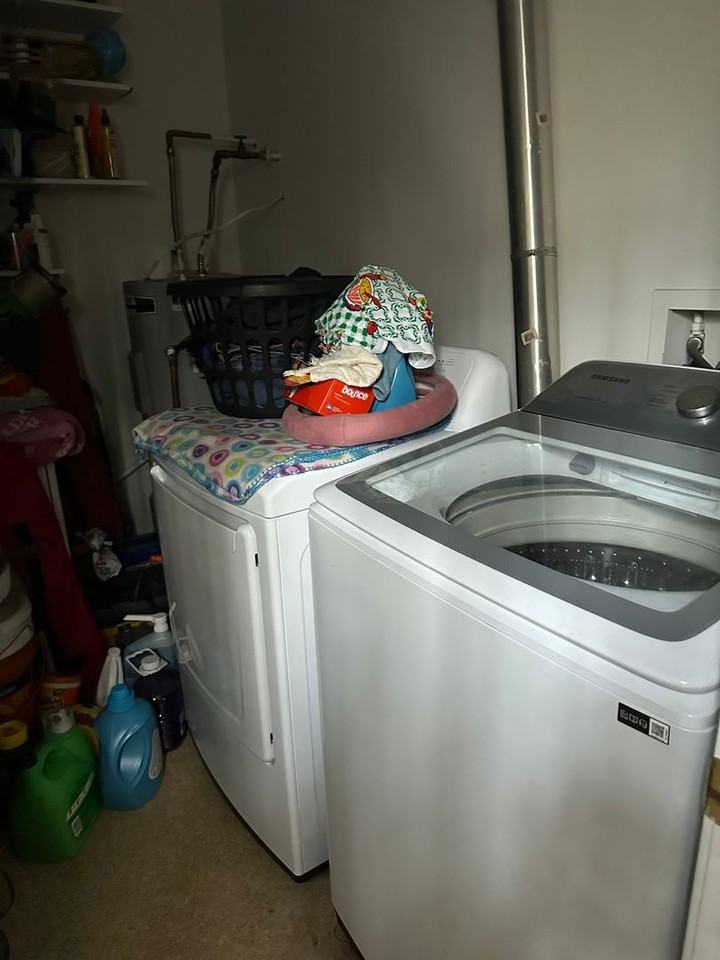 270 Albert Ct - Photo 7 of 10