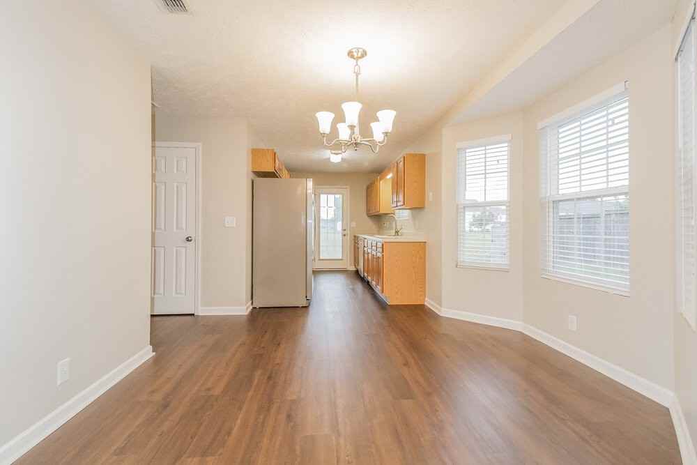 4856 Nina Marie Ave - Photo 5 of 15