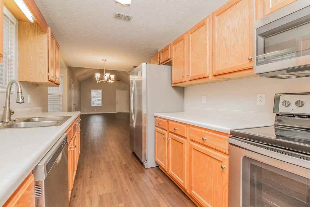 4856 Nina Marie Ave - Photo 7 of 15