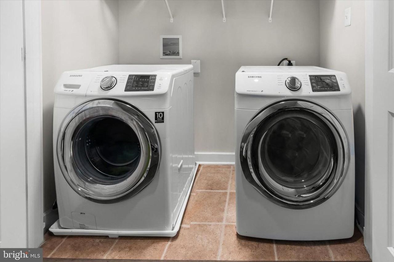 10614 Observatory Pl - Photo 4 of 38