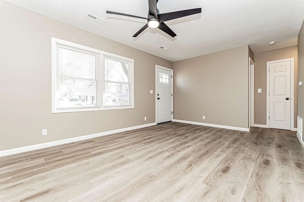 1010 Northwest Ave - Photo 2 of 13