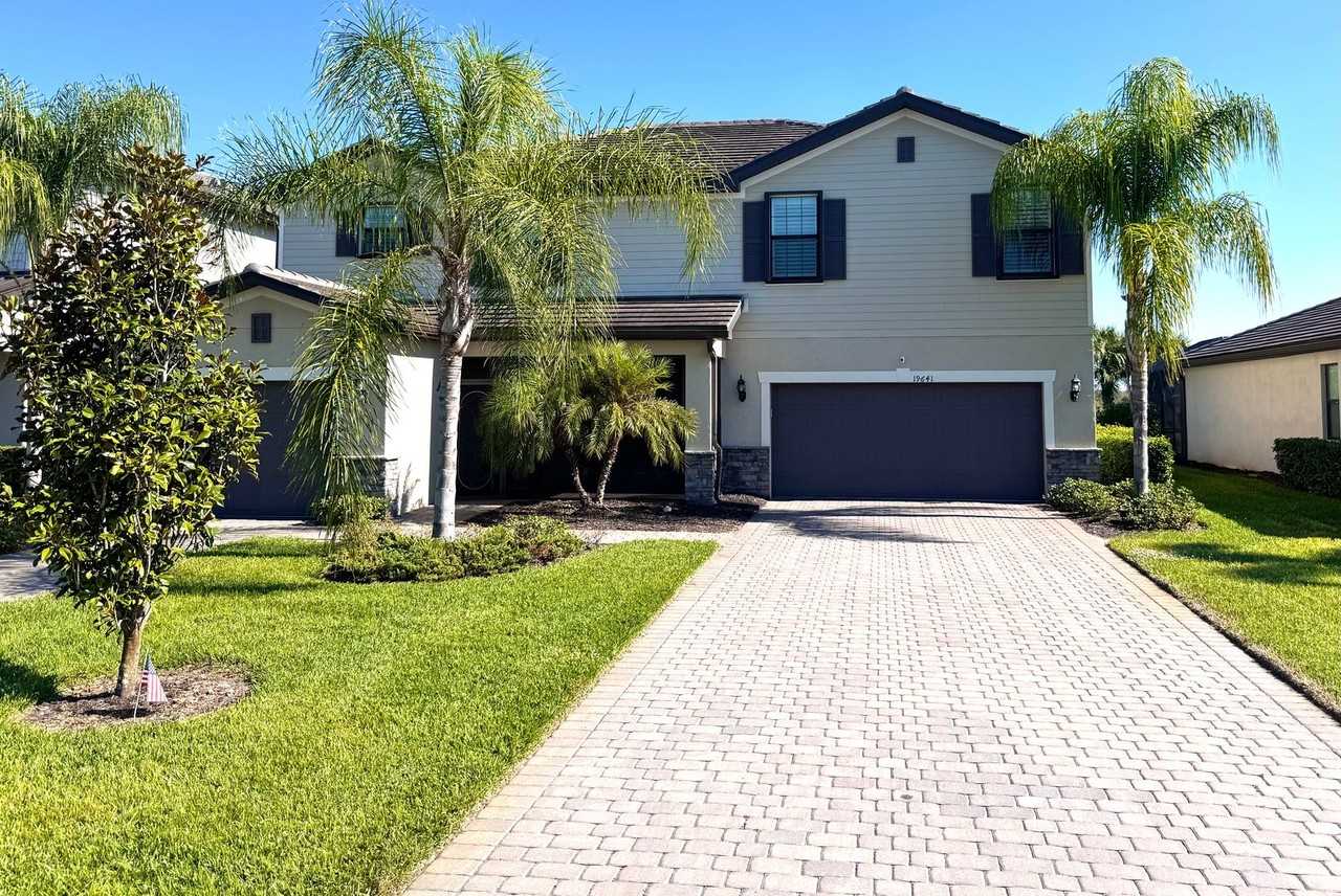 19641 The Place Blvd - Photo 4 of 32