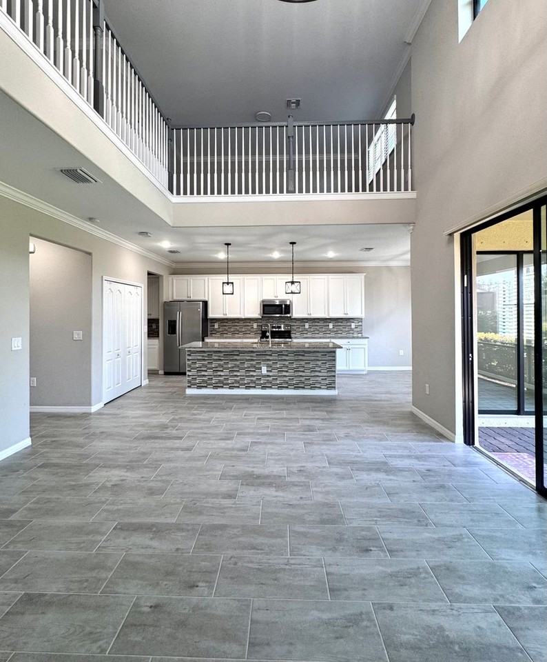 19641 The Place Blvd - Photo 7 of 32