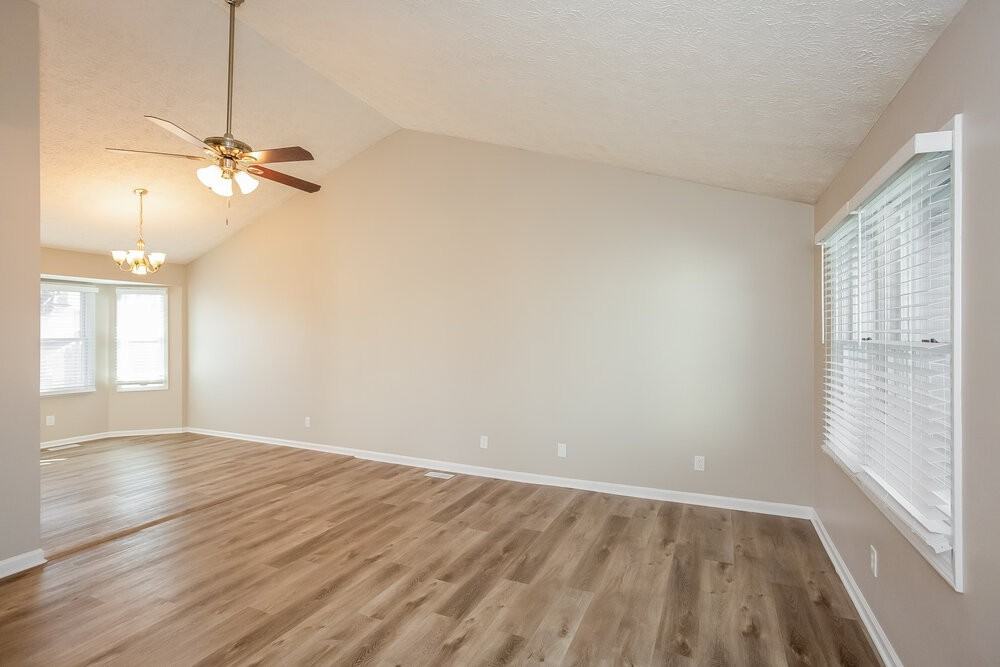 5945 Terrytown Pkwy - Photo 5 of 17