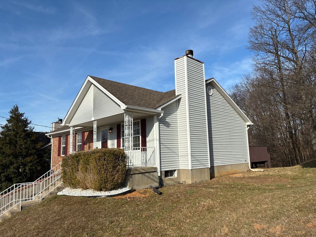 1331 Amanda Jo Dr - Photo 3 of 50