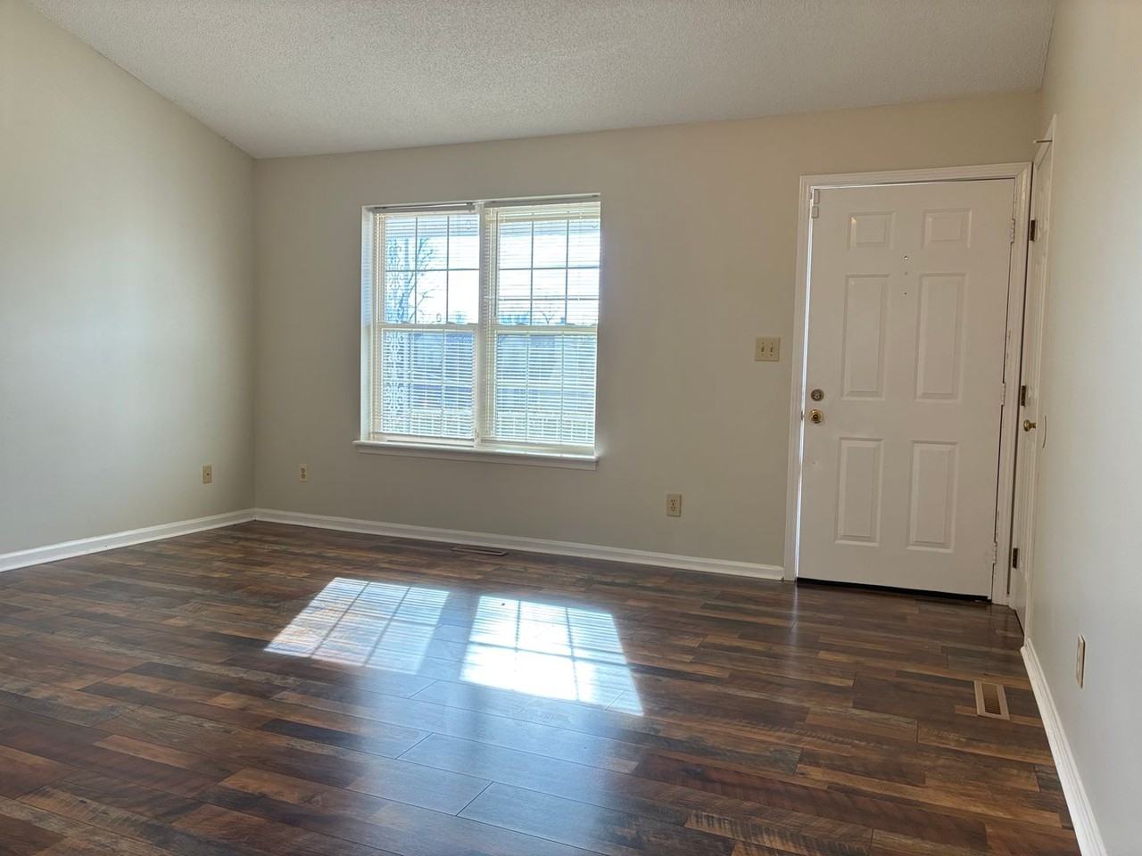 1331 Amanda Jo Dr - Photo 5 of 50