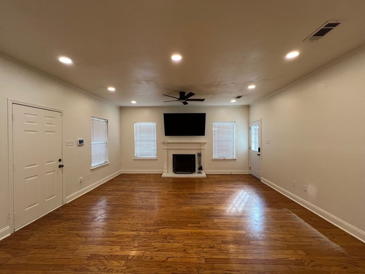 35135 Live Oak Village Rd - Photo 4 of 10