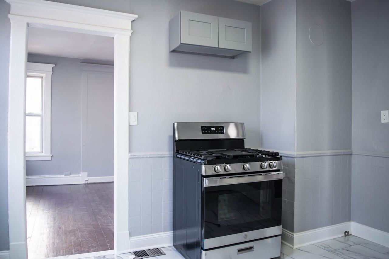 19 Bassett St - Photo 2 of 11