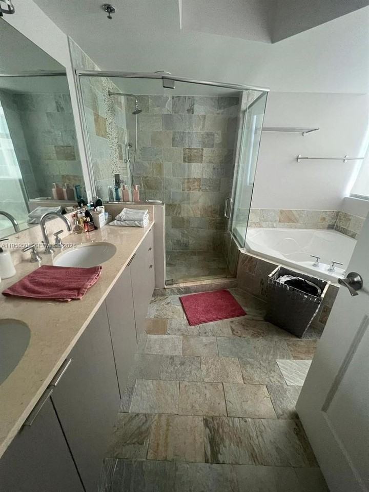 2641 2641 N Flamingo Road 1501N - Photo 6 of 10