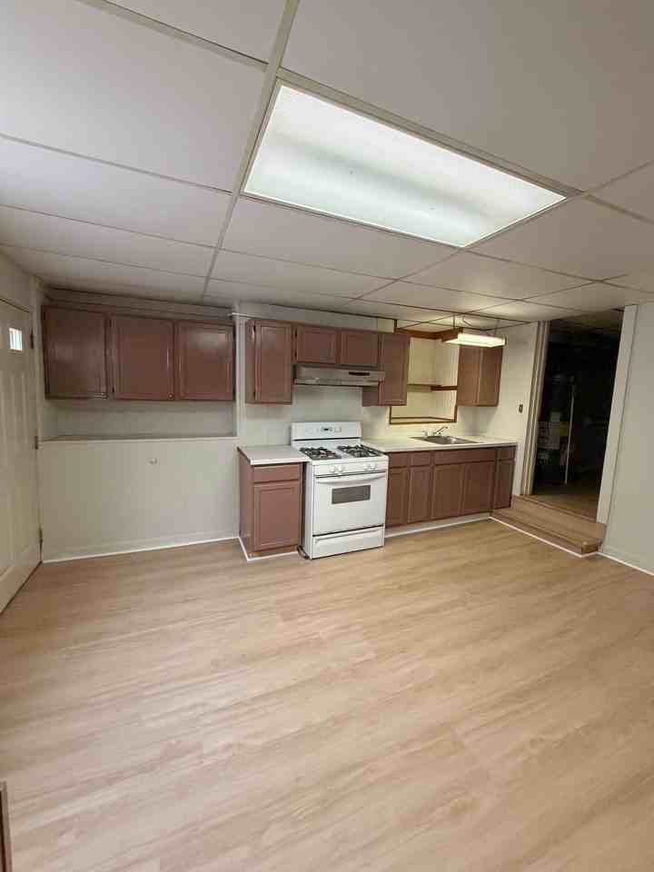 21 Kosciusko - Photo 2 of 4