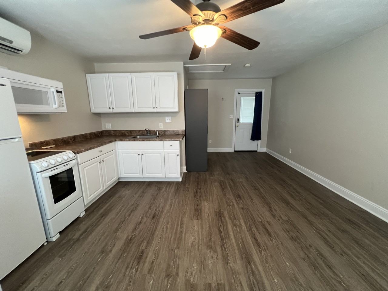 1363 Eagle Ave - Photo 6 of 13