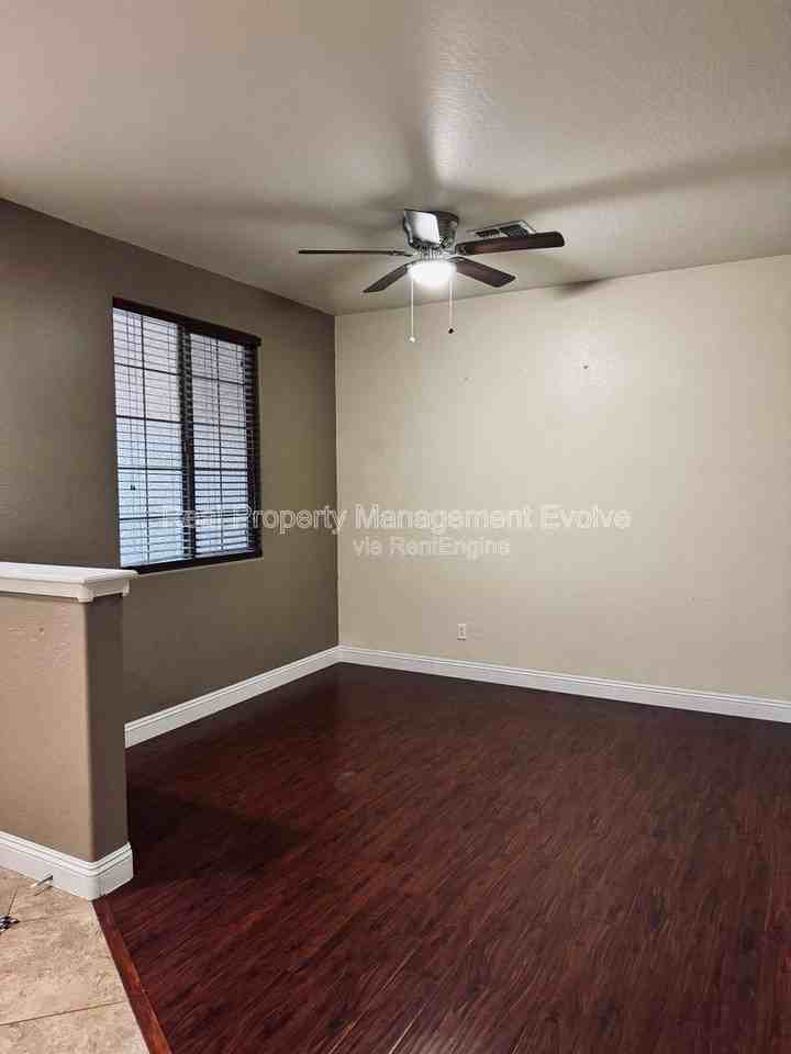 9156 W Mine Trl - Photo 3 of 10