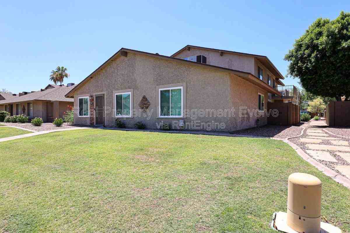 8531 E Belleview St - Photo 3 of 8