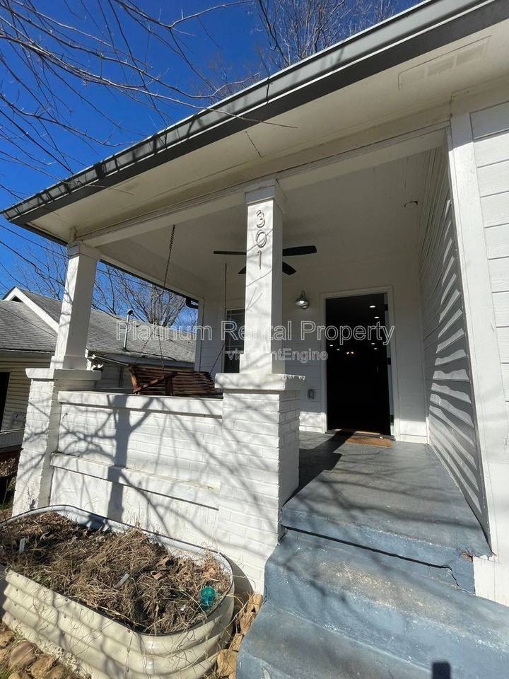 301 Fletcher St Sw - Photo 2 of 10