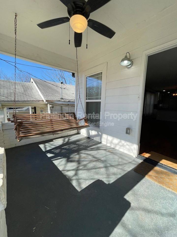 301 Fletcher St Sw - Photo 3 of 10