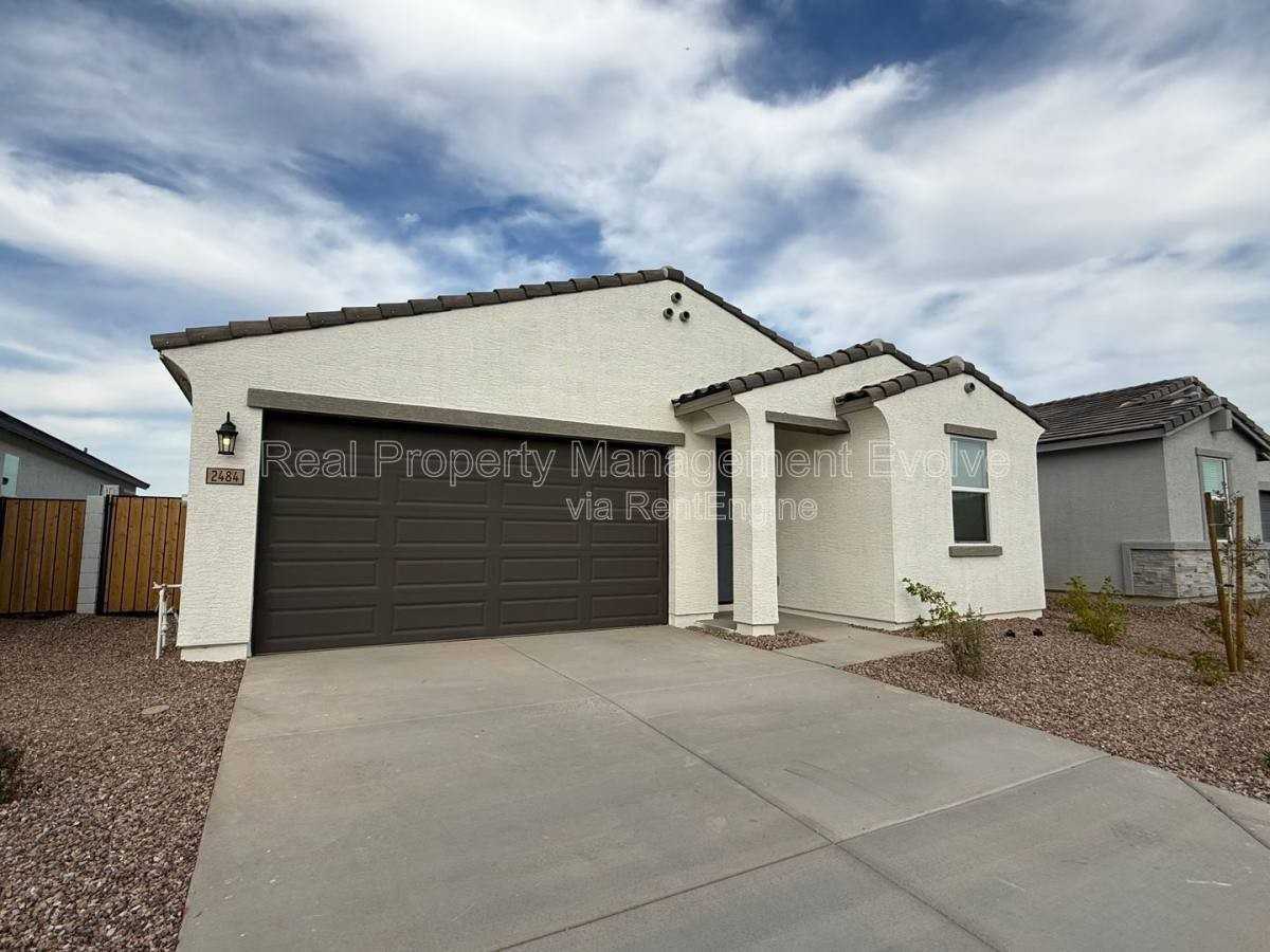 2484 E Fortana Dr - Photo 2 of 10
