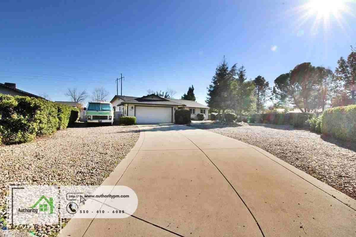 20231 Margarita Ct E - Photo 2 of 10
