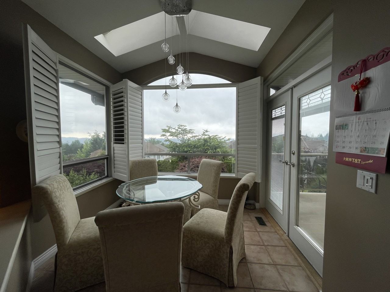 220 Aspenwood Drive - Photo 4 of 24