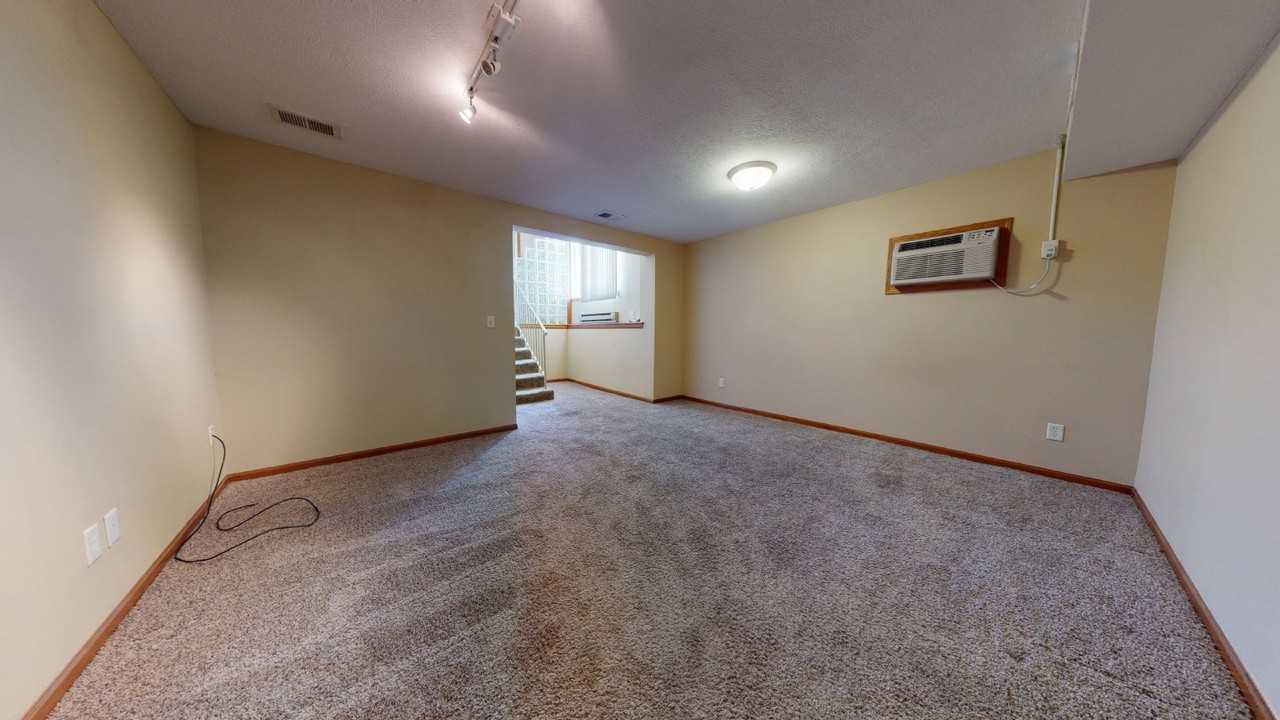 2776 33rd Ave - Photo 6 of 14