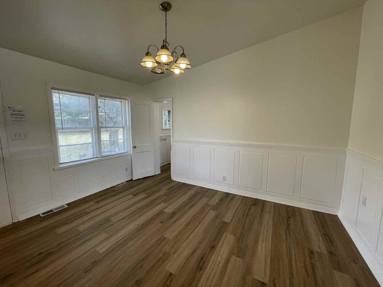 2023 Nw 40th St - Photo 6 of 28