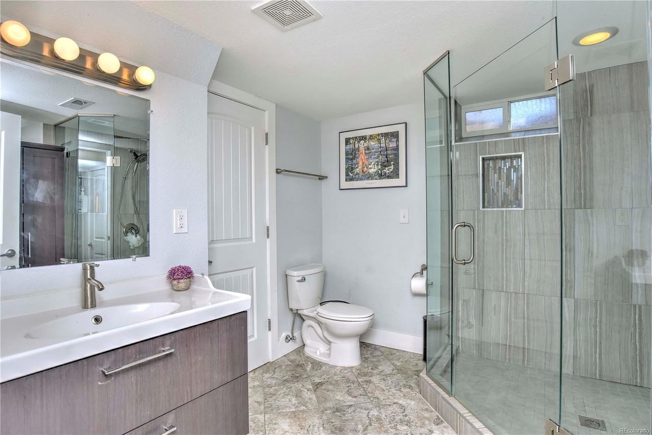 3008 N Cook St - Photo 5 of 18