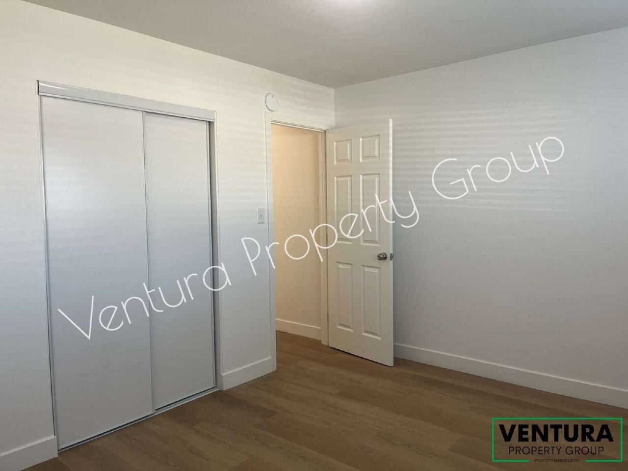 330 Teakwood St - Photo 3 of 22