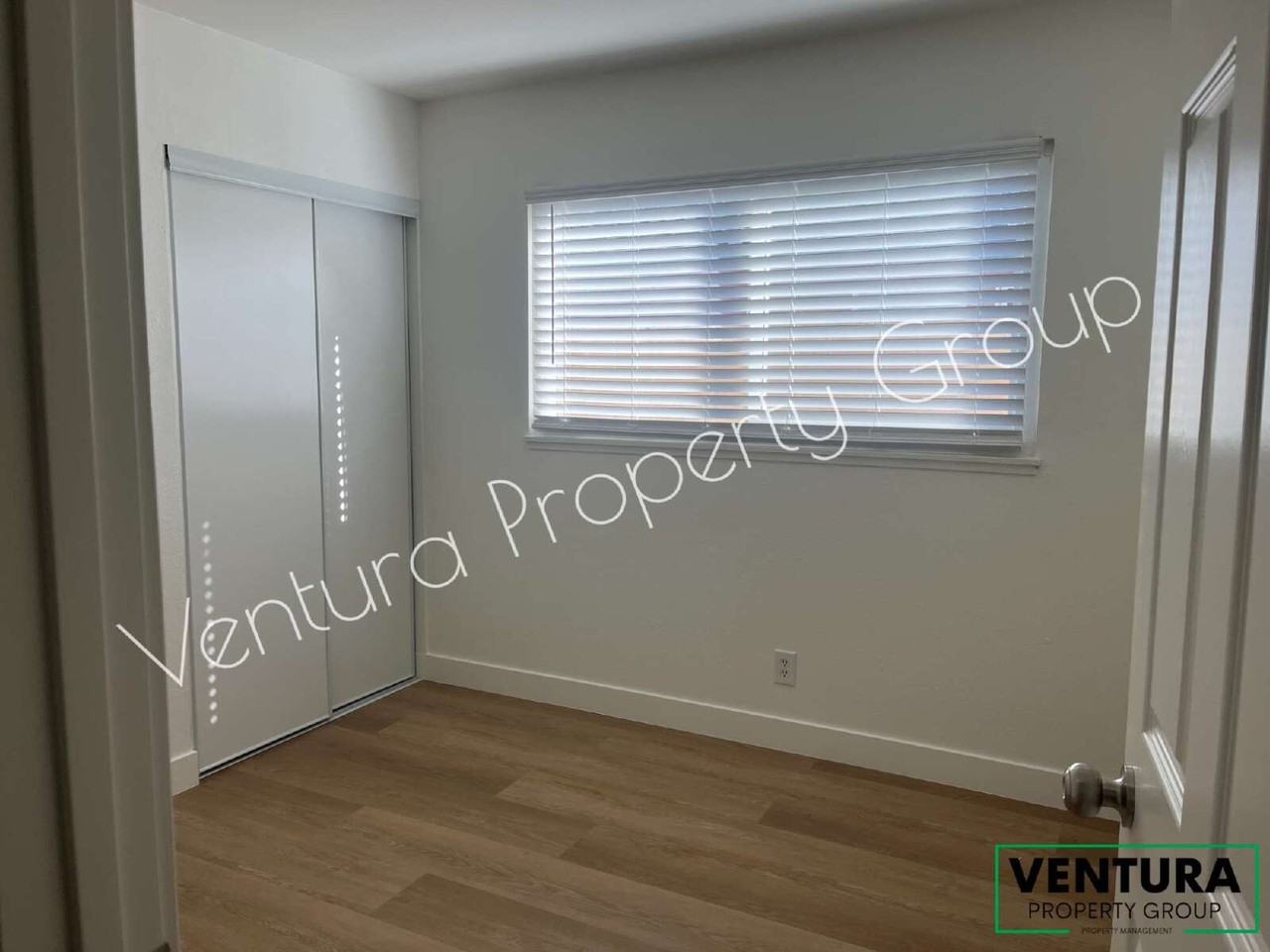 330 Teakwood St - Photo 5 of 22