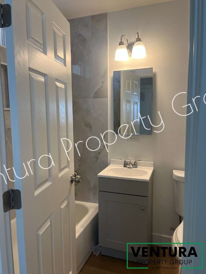 330 Teakwood St - Photo 7 of 22