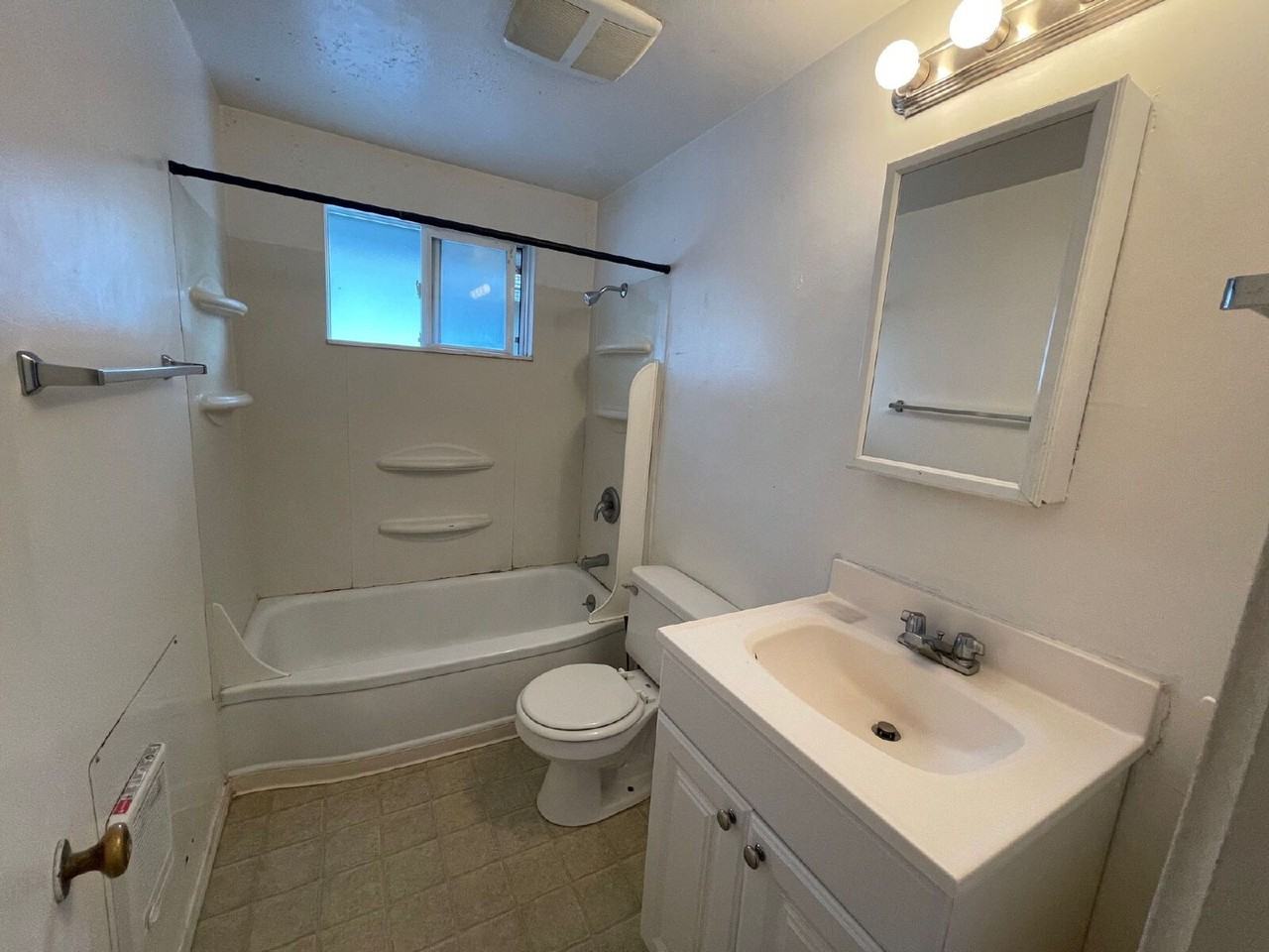 1911 Kincaid St - Photo 6 of 9