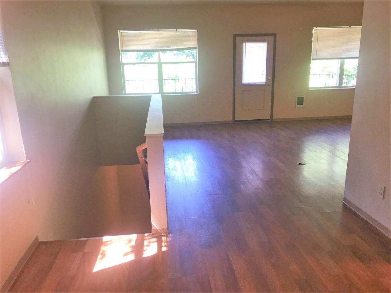 436 E 12th Ave - Photo 3 of 13