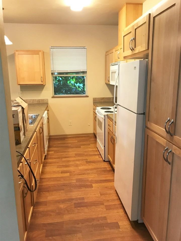 436 E 12th Ave - Photo 5 of 13