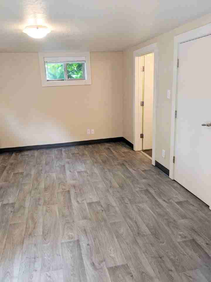 434 E 13th Ave Apt 2 - Photo 2 of 8