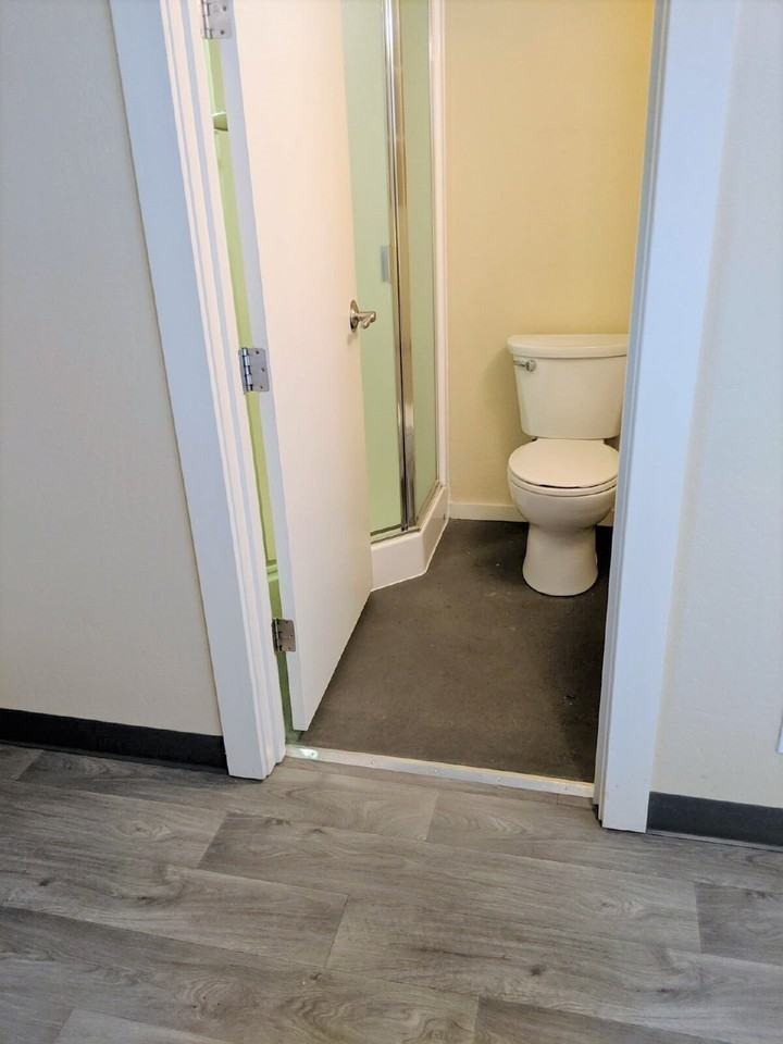 434 E 13th Ave Apt 2 - Photo 6 of 8