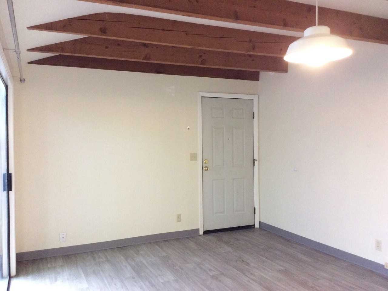 443 E 12th Ave Apt C - Photo 4 of 10