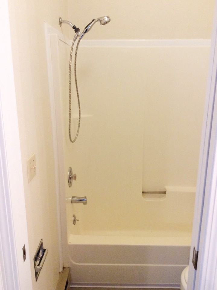 443 E 12th Ave Apt C - Photo 7 of 10