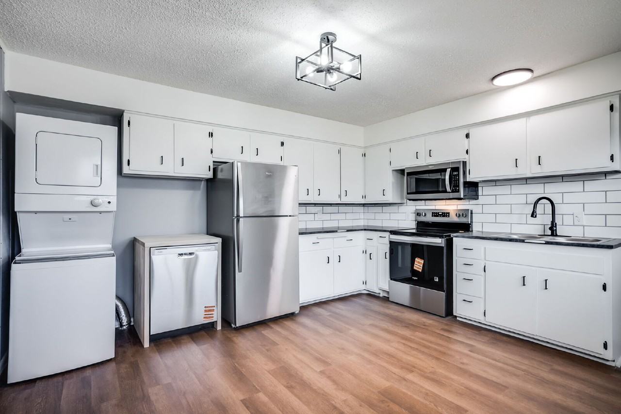 1433 N Kokomo Ave - Photo 4 of 11