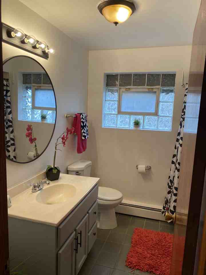 2325 West Marquette Road #2 - Photo 4 of 9