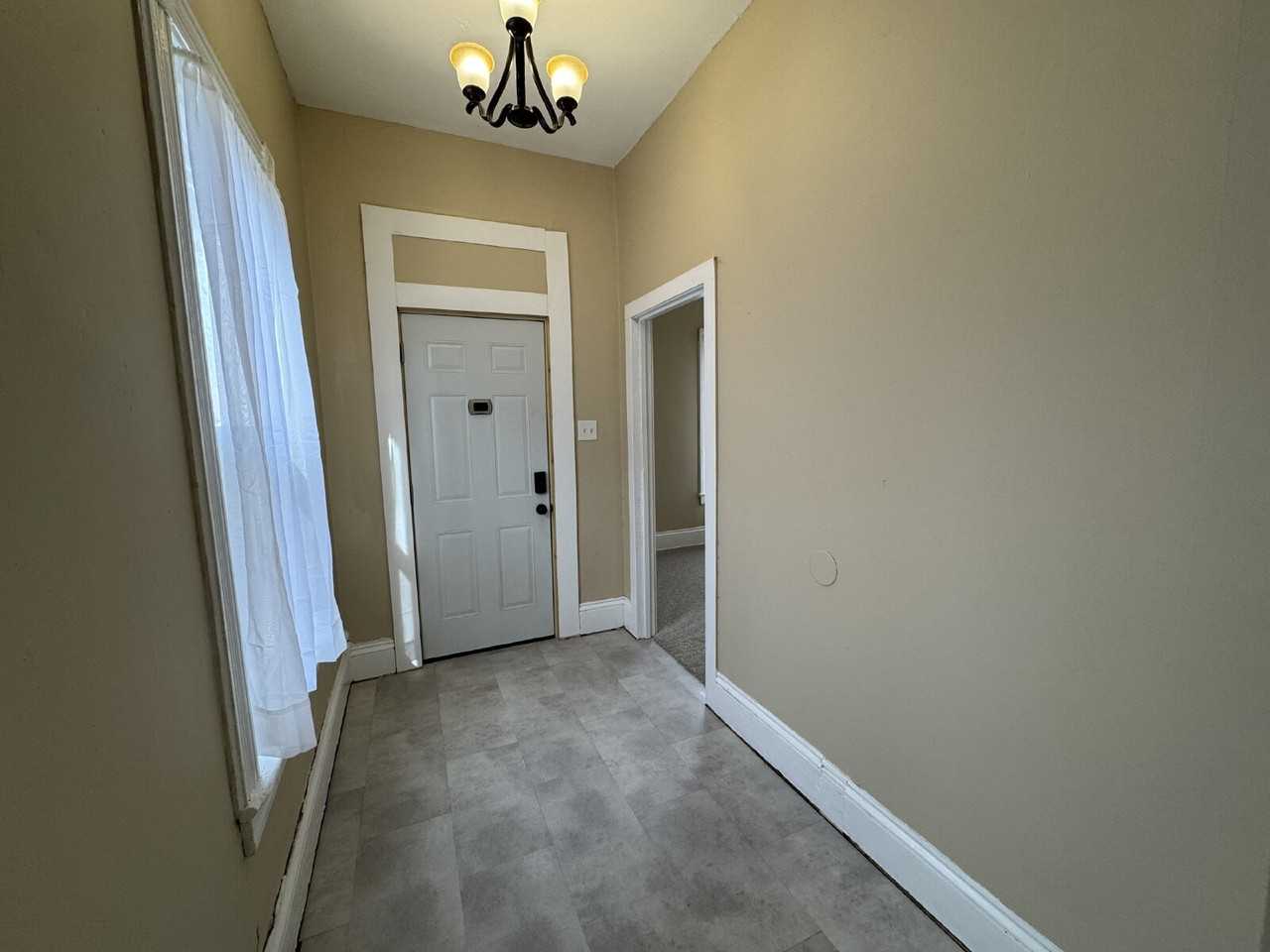 222 E Canedy St - Photo 6 of 20