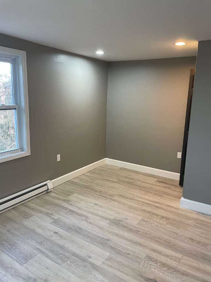 1521 Weinman St - Photo 6 of 12