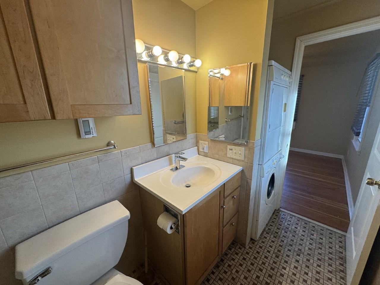 5524 Dupont Ave N - Photo 7 of 15