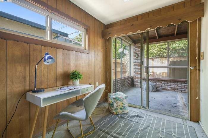 1031 Camellia Dr - Photo 4 of 12