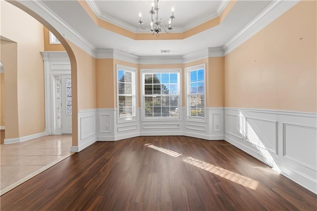 820 Kaitlyn Dr - Photo 2 of 18