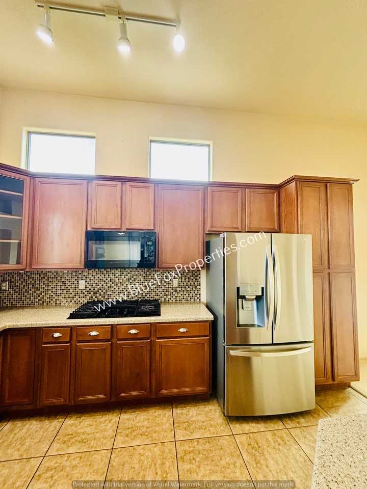 7910 W Little Eagle Ct - Photo 6 of 30