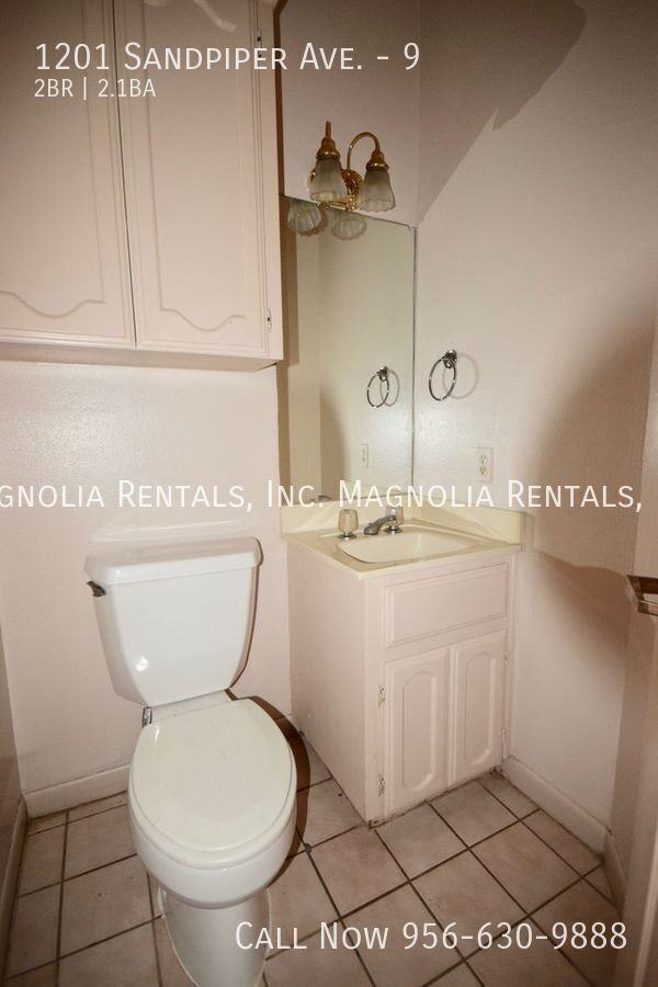 1201 Sandpiper Ave #9 - Photo 4 of 15