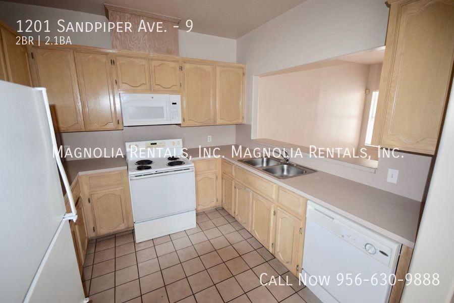 1201 Sandpiper Ave #9 - Photo 7 of 15