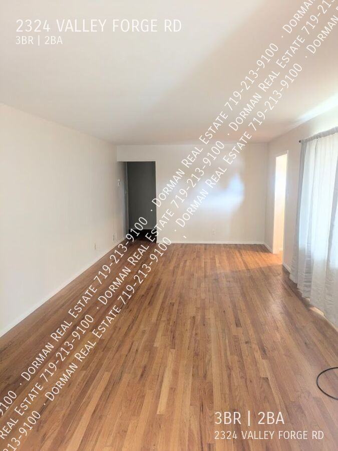 2324 Valley Forge Rd - Photo 4 of 7