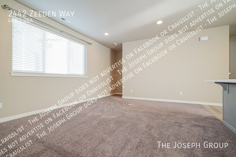 2442 Zeeden Way - Photo 2 of 33